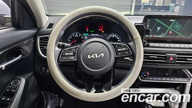Kia Seltos — Фото автомобиля 14
