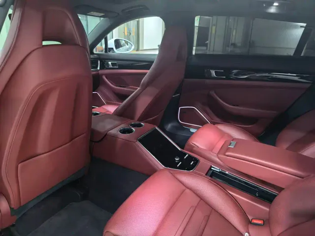 Porsche Panamera — Фото автомобиля 11
