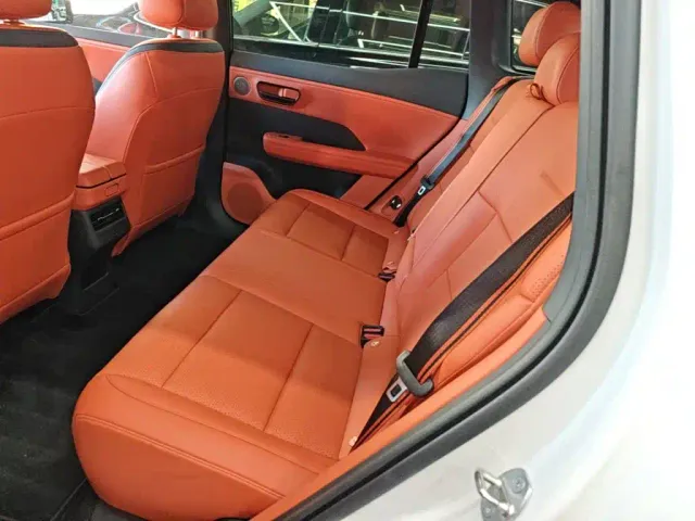Toyota BoZhi 3X — Фото автомобиля 16