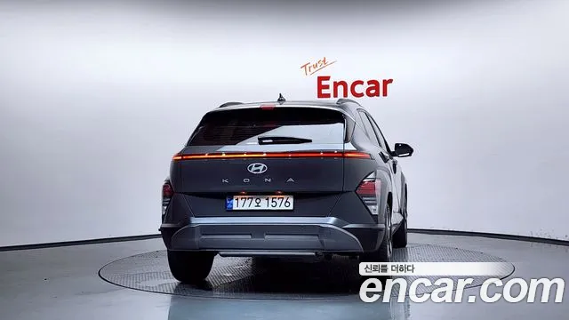 Hyundai Kona Kona (SX2) Бензин 1.6 турбо 2WD — Фото автомобиля 4