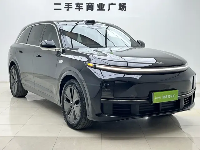Li Auto L7 — Фото автомобиля 2
