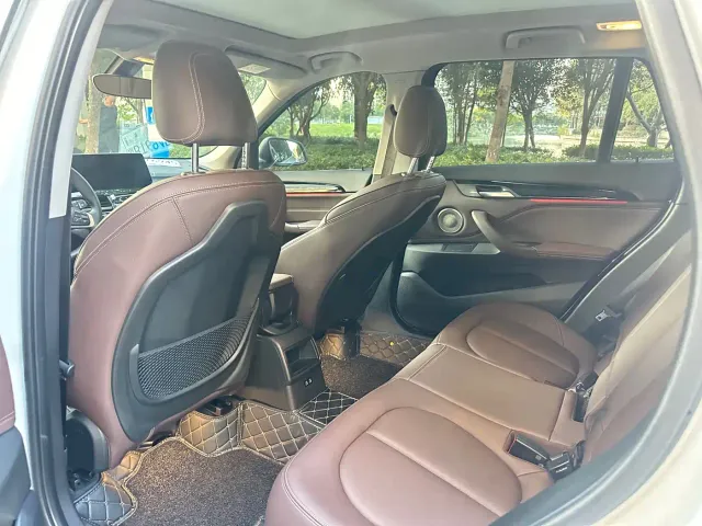 BMW X1 — Фото автомобиля 8