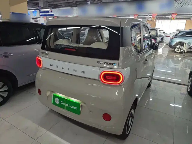 Wuling Hongguang Mini EV — Фото автомобиля 6
