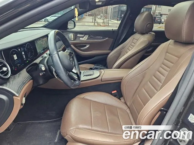 Mercedes-Benz E-Class E-класс W213 E350 4MATIC Avantgarde — Фото автомобиля 11