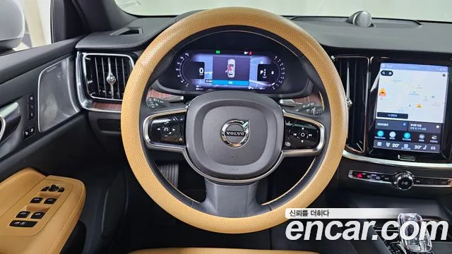 Вольво V60 V60 Cross Country 2 поколение B5 Ultimate AWD — Фото автомобиля 12