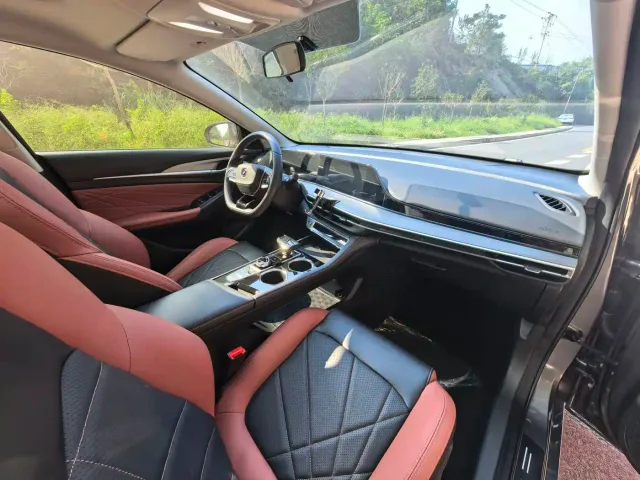 Changan Eado — Фото автомобиля 11