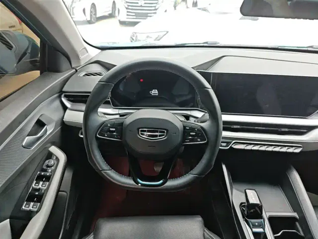 Geely Binrui — Фото автомобиля 10