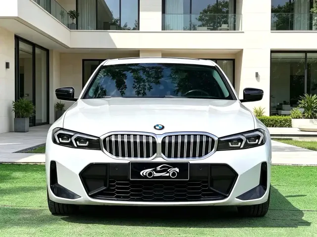 BMW 3 Series — Фото автомобиля 2