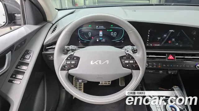 Kia Niro The All New Niro Signature — Фото автомобиля 13