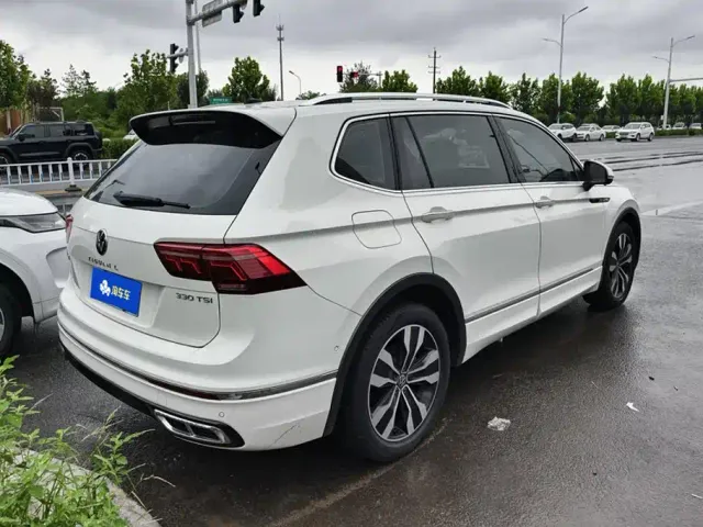 Volkswagen Tiguan L — Фото автомобиля 3