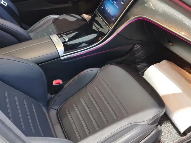 Mercedes-Benz C-Class — Фото автомобиля 13