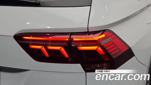 Volkswagen Tiguan — Фото автомобиля 8