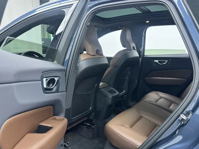 Volvo XC60 — Фото автомобиля 7