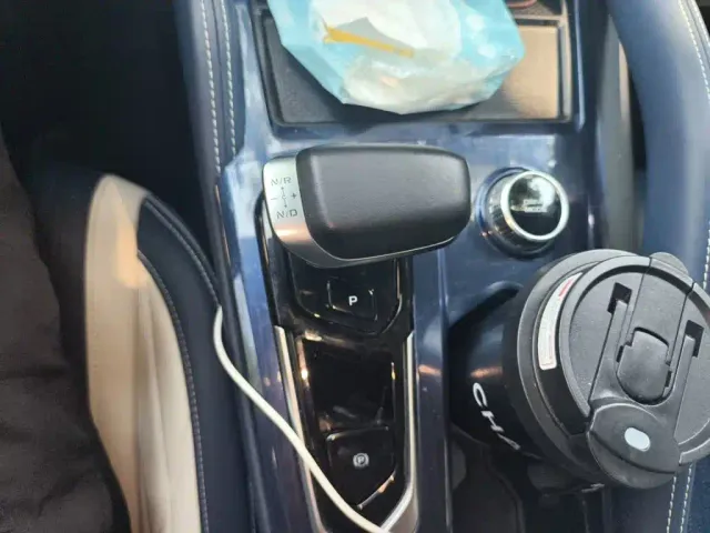 Geely Xingyue L — Фото автомобиля 6