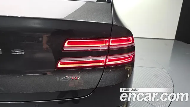 Genesis GV80 2.5T Бензин AWD — Фото автомобиля 22