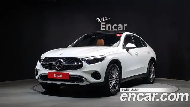 Фотография автомобиля — Mercedes-Benz GLC-Class