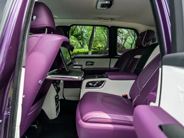 Rolls-Royce Cullinan — Фото автомобиля 13