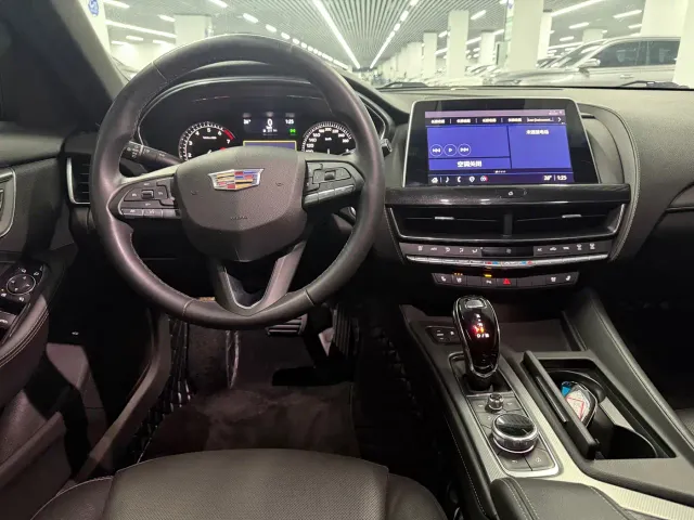 Cadillac CT5 — Фото автомобиля 8