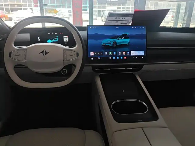 Dongfeng eπ 007 — Фото автомобиля 12