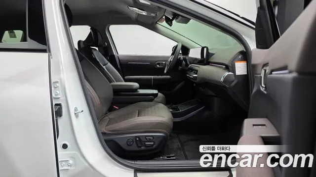 Kia EV4 — Фото автомобиля 21