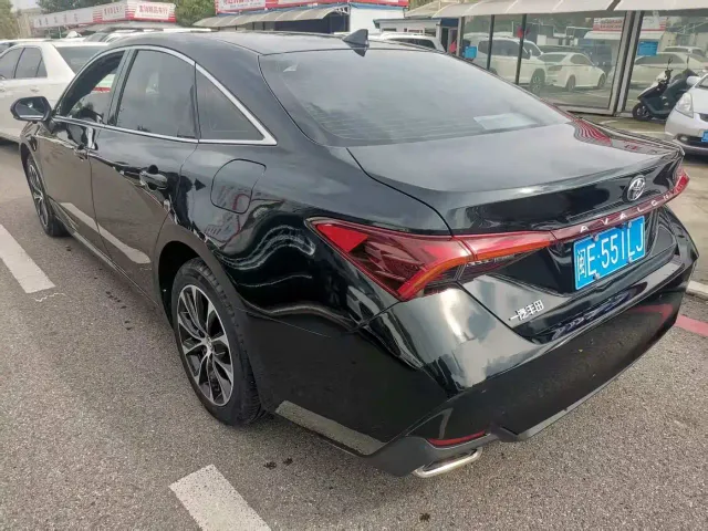 Toyota Avalon — Фото автомобиля 7