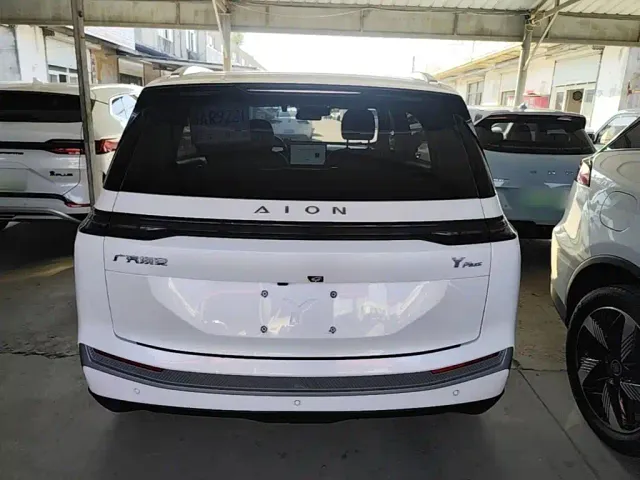 GAC Aion Y — Фото автомобиля 5