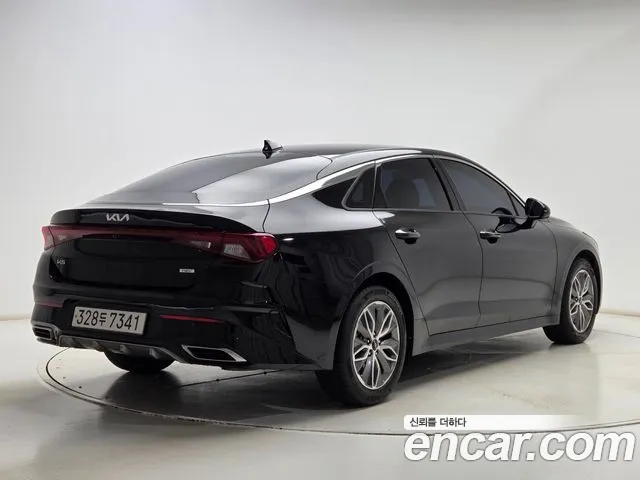Kia K5 Generation 3 — Фото автомобиля 2