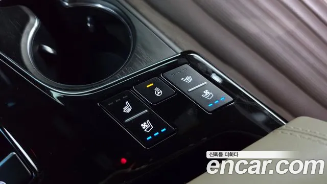 Kia K8 Hybrid — Фото автомобиля 22