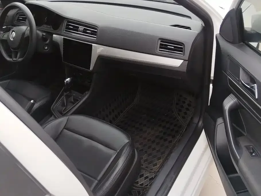 Volkswagen Lavida 2019 1.5L Automatic Trend Edition China VI — Фото автомобиля 8