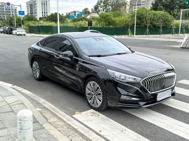 Hongqi H5 — Фото автомобиля 3