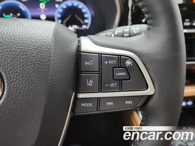 Toyota Highlander — Фото автомобиля 13
