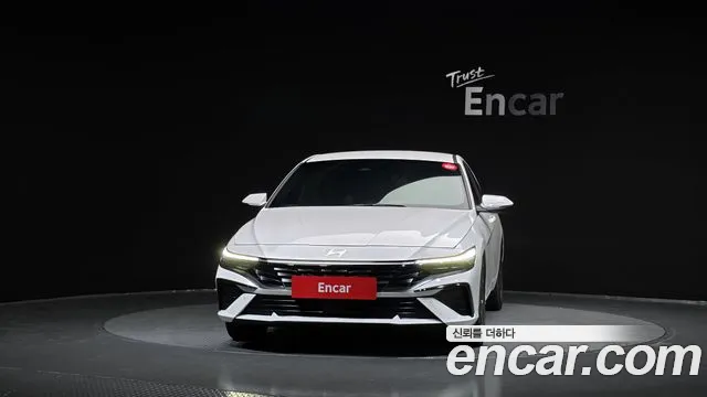 Hyundai AVANTE Новый Avante (CN7) — Фото автомобиля 3
