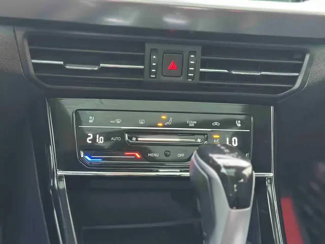 Volkswagen Passat — Фото автомобиля 19