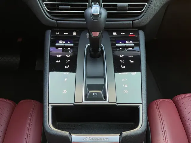 Porsche Macan — Фото автомобиля 15