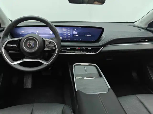 Buick LaCrosse — Фото автомобиля 12