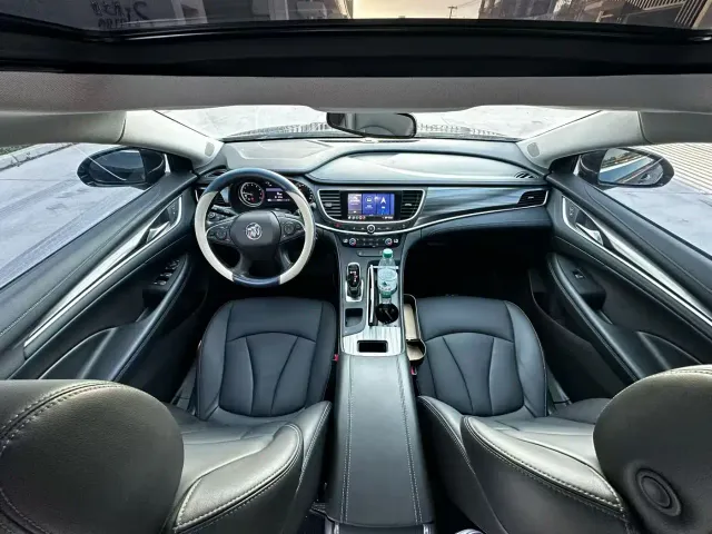 Buick LaCrosse — Фото автомобиля 5
