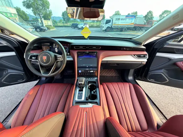 Hongqi H5 — Фото автомобиля 14