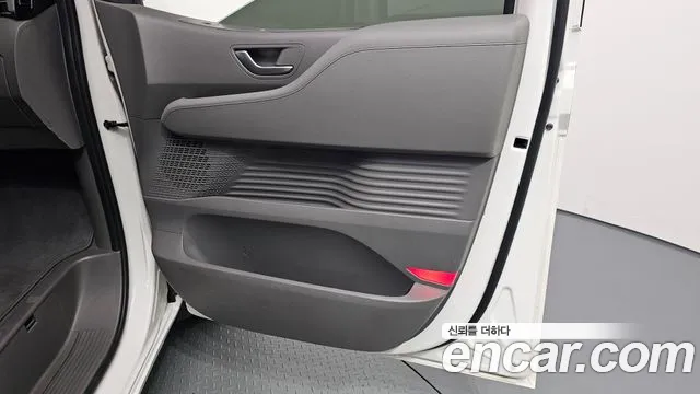 Hyundai Staria Staria 2WD автодом — Фото автомобиля 22