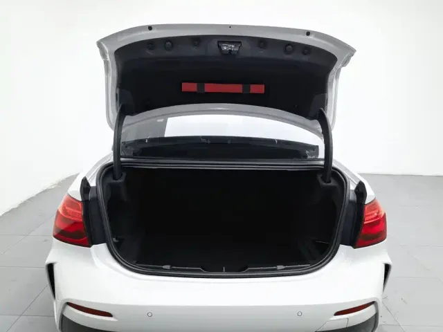 BMW 1 Series — Фото автомобиля 16