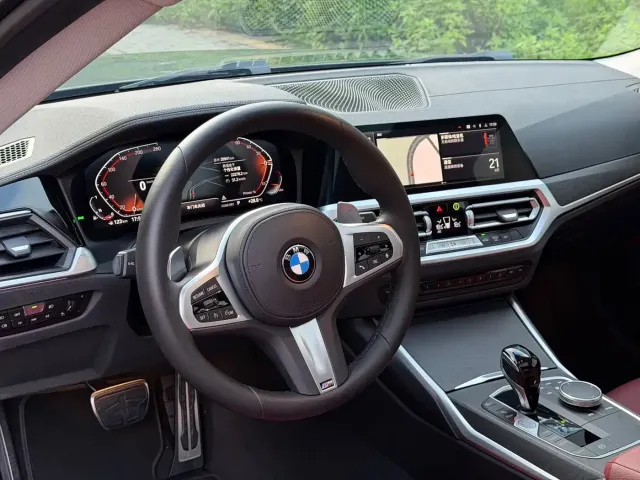BMW BMW 4 Series 2022 425i M Sport Package — Фото автомобиля 3
