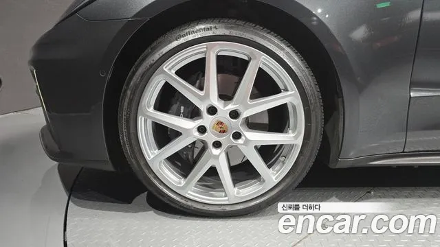 Porsche Panamera 976 — Фото автомобиля 5