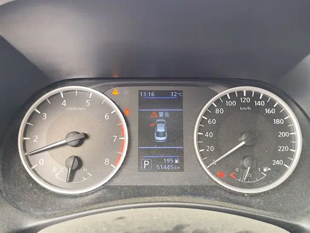 Nissan Sylphy — Фото автомобиля 4