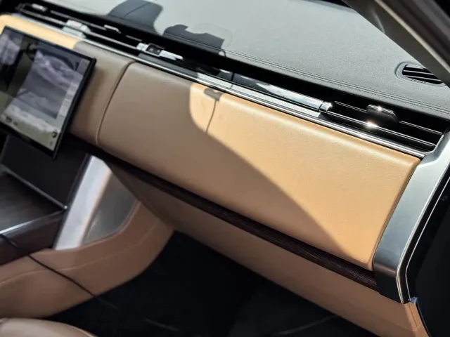 Land Rover Range Rover — Фото автомобиля 12