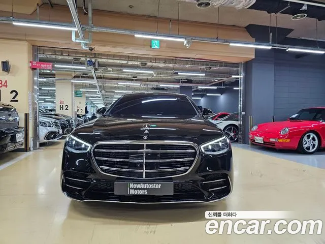 Mercedes-Benz S-Class — Фото автомобиля 2