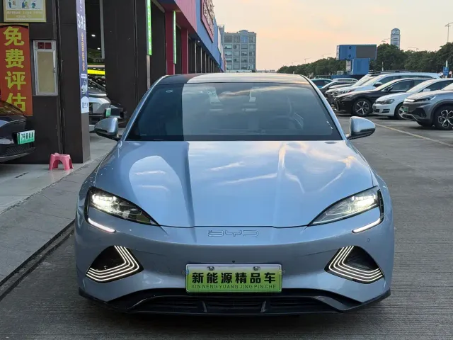 BYD Seal — Фото автомобиля 2