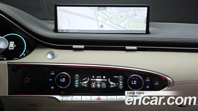 Genesis GV70 — Фото автомобиля 19