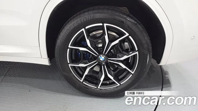 BMW X3 xDrive 20i M Sport — Фото автомобиля 20