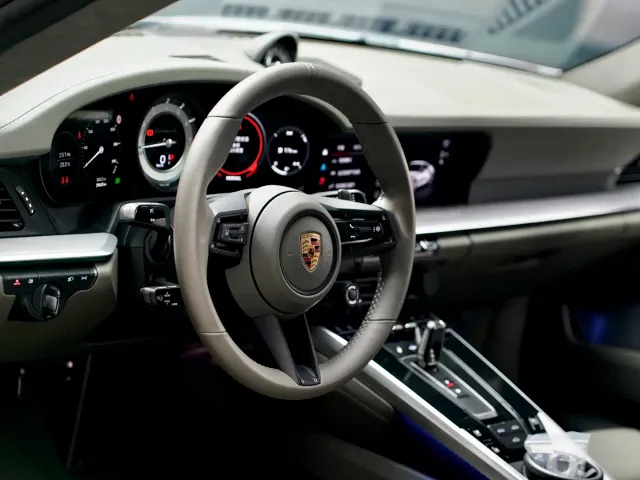 Porsche 911 — Фото автомобиля 13