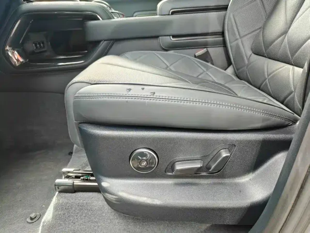 BYD FangChengBao Leopard 5 — Фото автомобиля 15