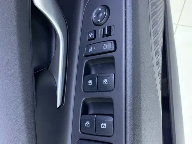 Hyundai Elantra — Фото автомобиля 4